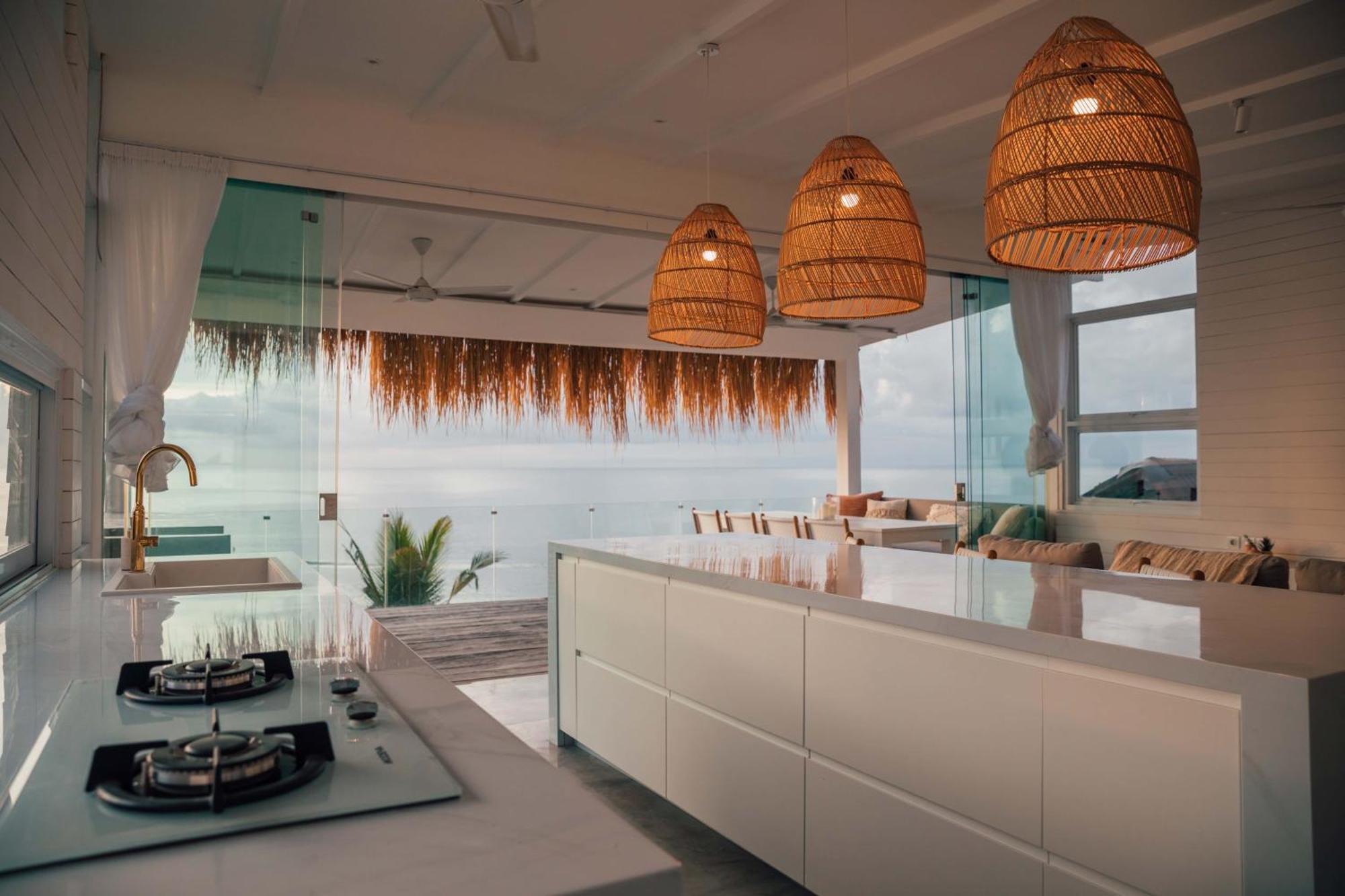 Mahi Mahi Beach Shack And Suites 울루와뚜 외부 사진