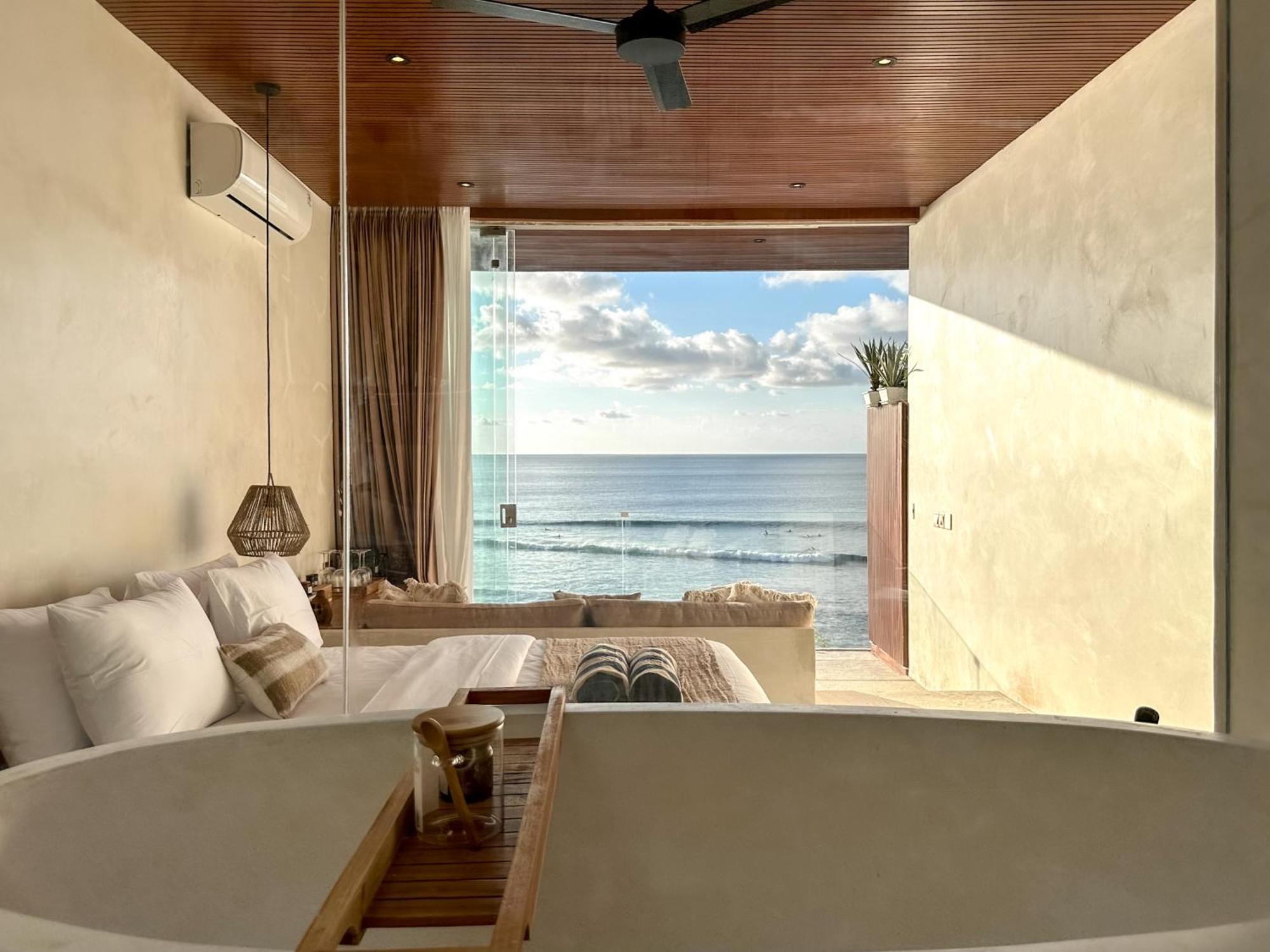 Mahi Mahi Beach Shack And Suites 울루와뚜 외부 사진